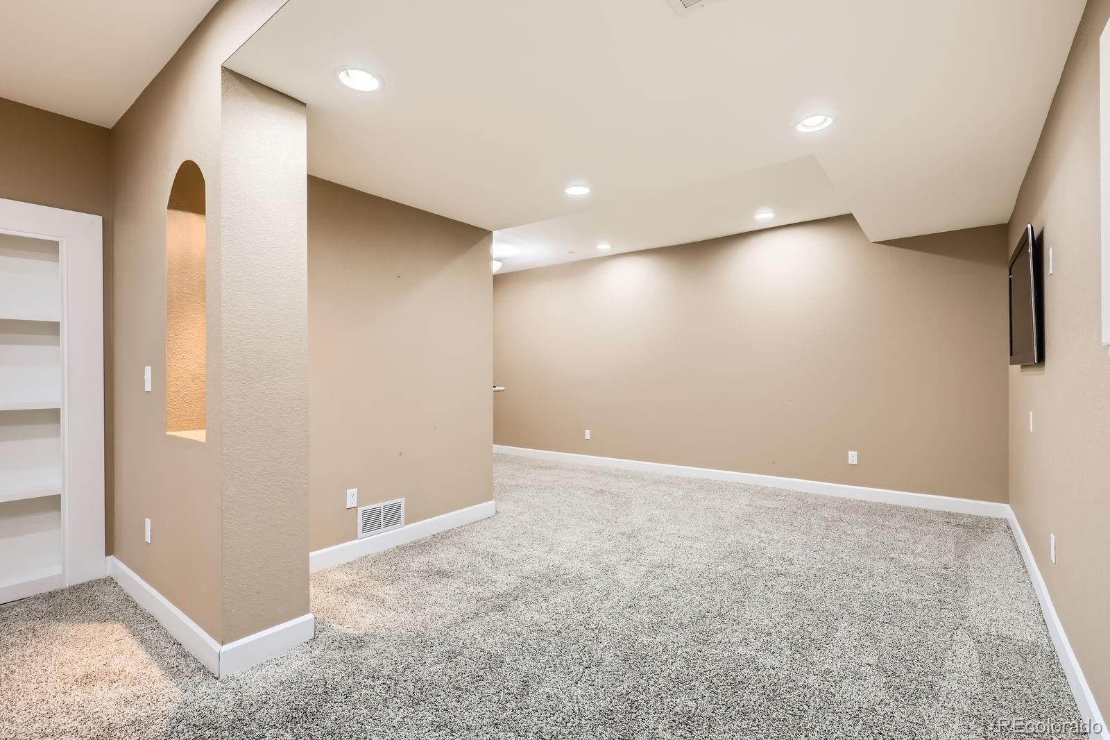 MLS Image #15 for 736  trenton street,denver, Colorado