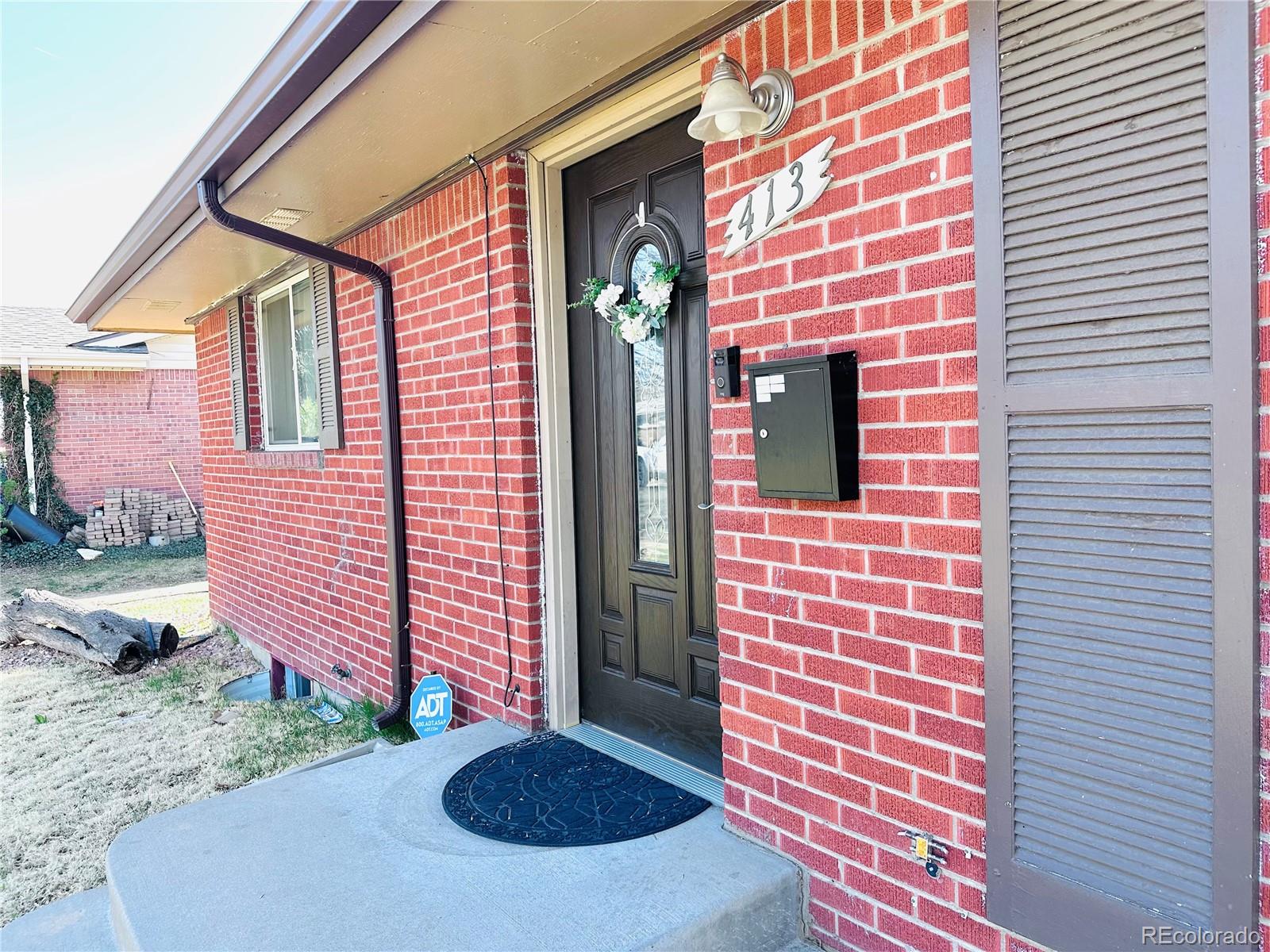 MLS Image #3 for 413  jamaica street,aurora, Colorado