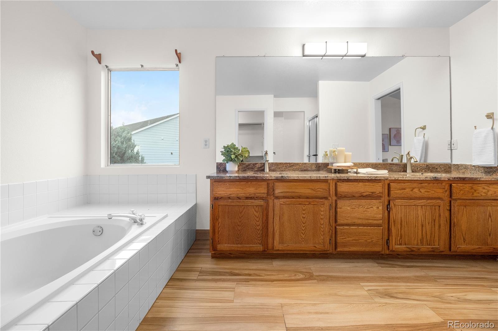MLS Image #22 for 8164 s york court,centennial, Colorado