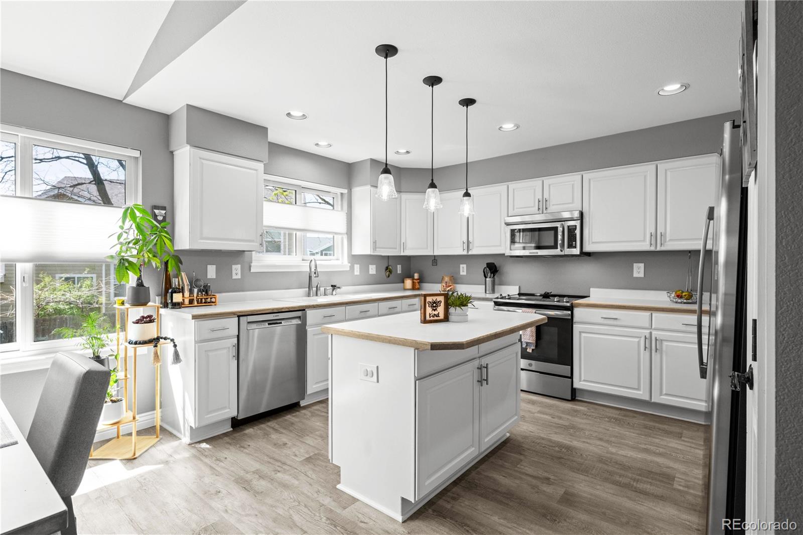 MLS Image #7 for 14164 w cornell avenue,lakewood, Colorado