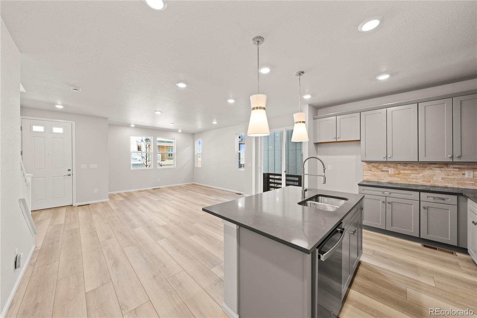 MLS Image #5 for 7306  watercress drive,littleton, Colorado