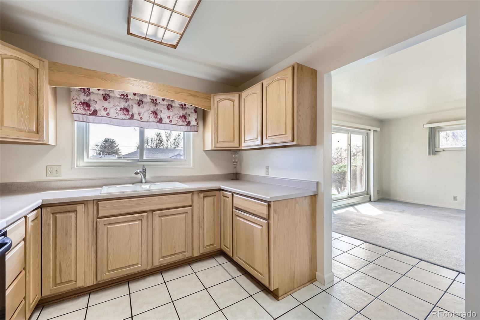 MLS Image #5 for 10731  rosalie drive,northglenn, Colorado
