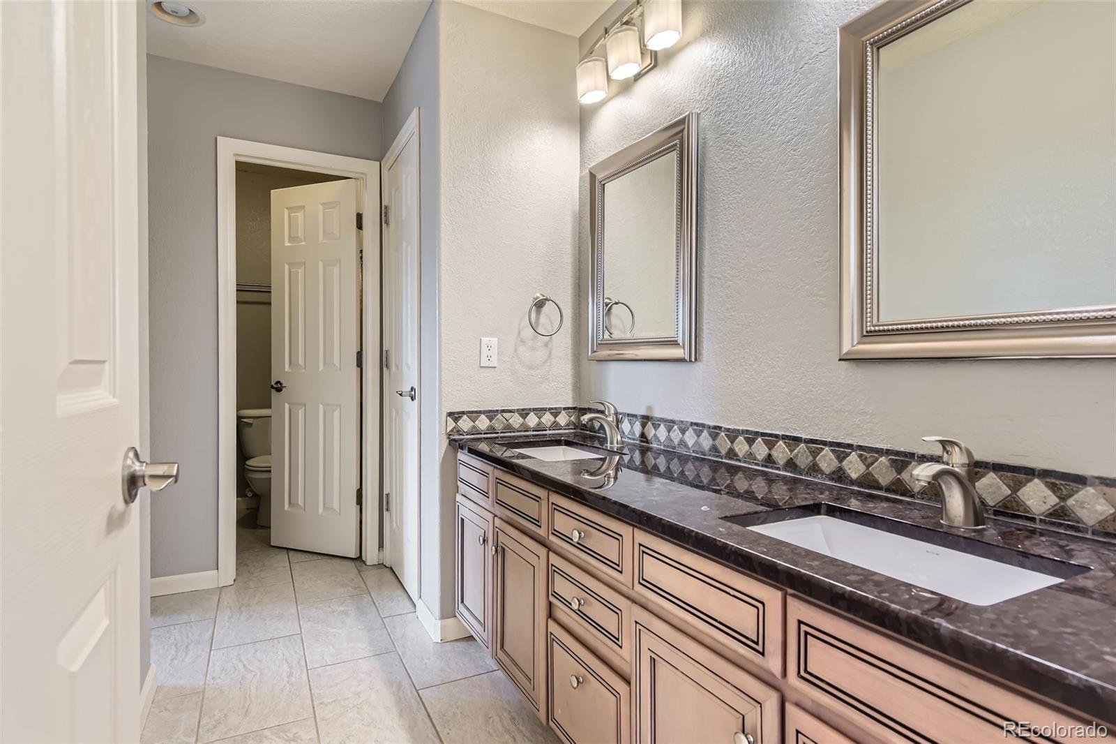 MLS Image #25 for 6013 s kittredge court,centennial, Colorado