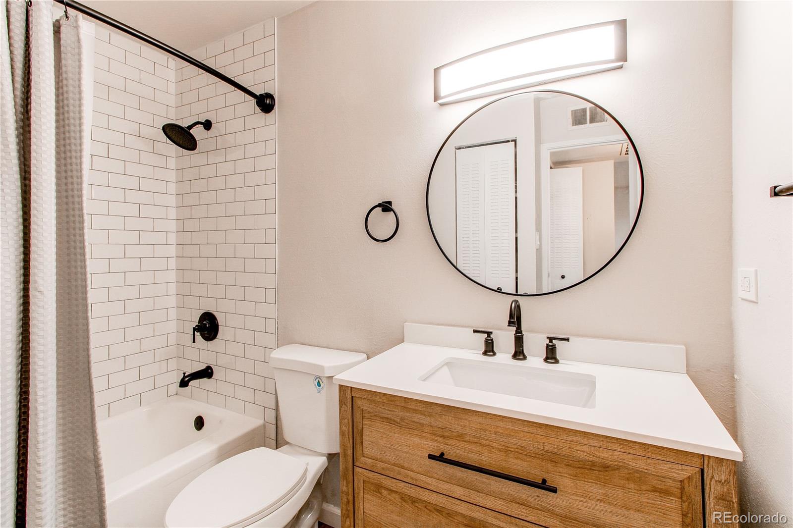 MLS Image #12 for 3663 s sheridan boulevard,denver, Colorado