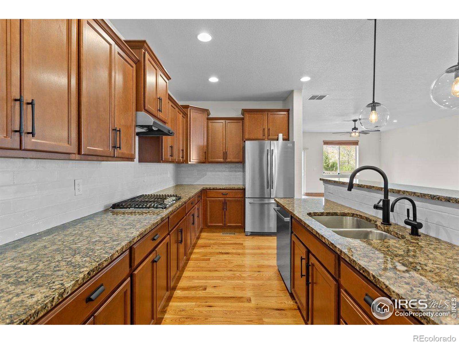 MLS Image #7 for 1511  bowen street,longmont, Colorado