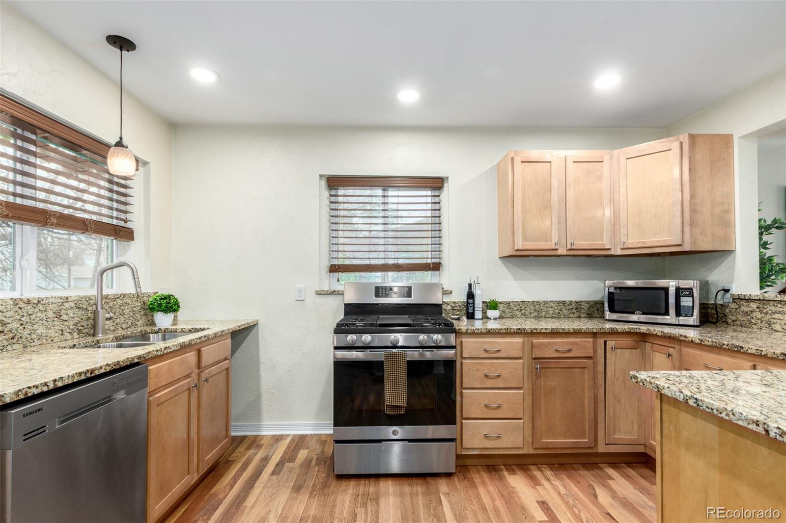 MLS Image #11 for 4433 s washington street,englewood, Colorado