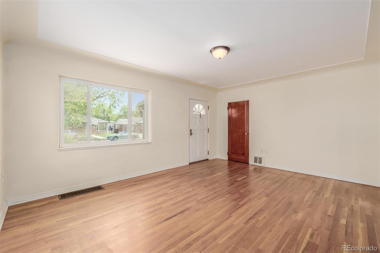 MLS Image #5 for 4433 s washington street,englewood, Colorado
