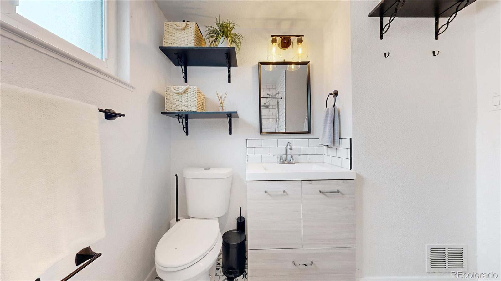 MLS Image #13 for 3155 n steele street,denver, Colorado