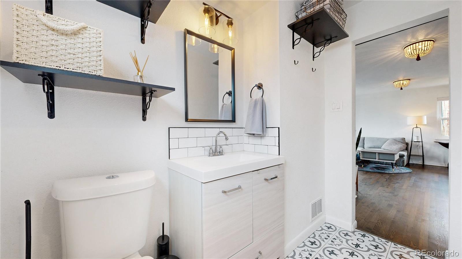 MLS Image #15 for 3155 n steele street,denver, Colorado
