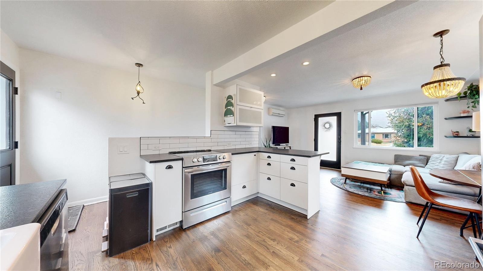 MLS Image #8 for 3155 n steele street,denver, Colorado