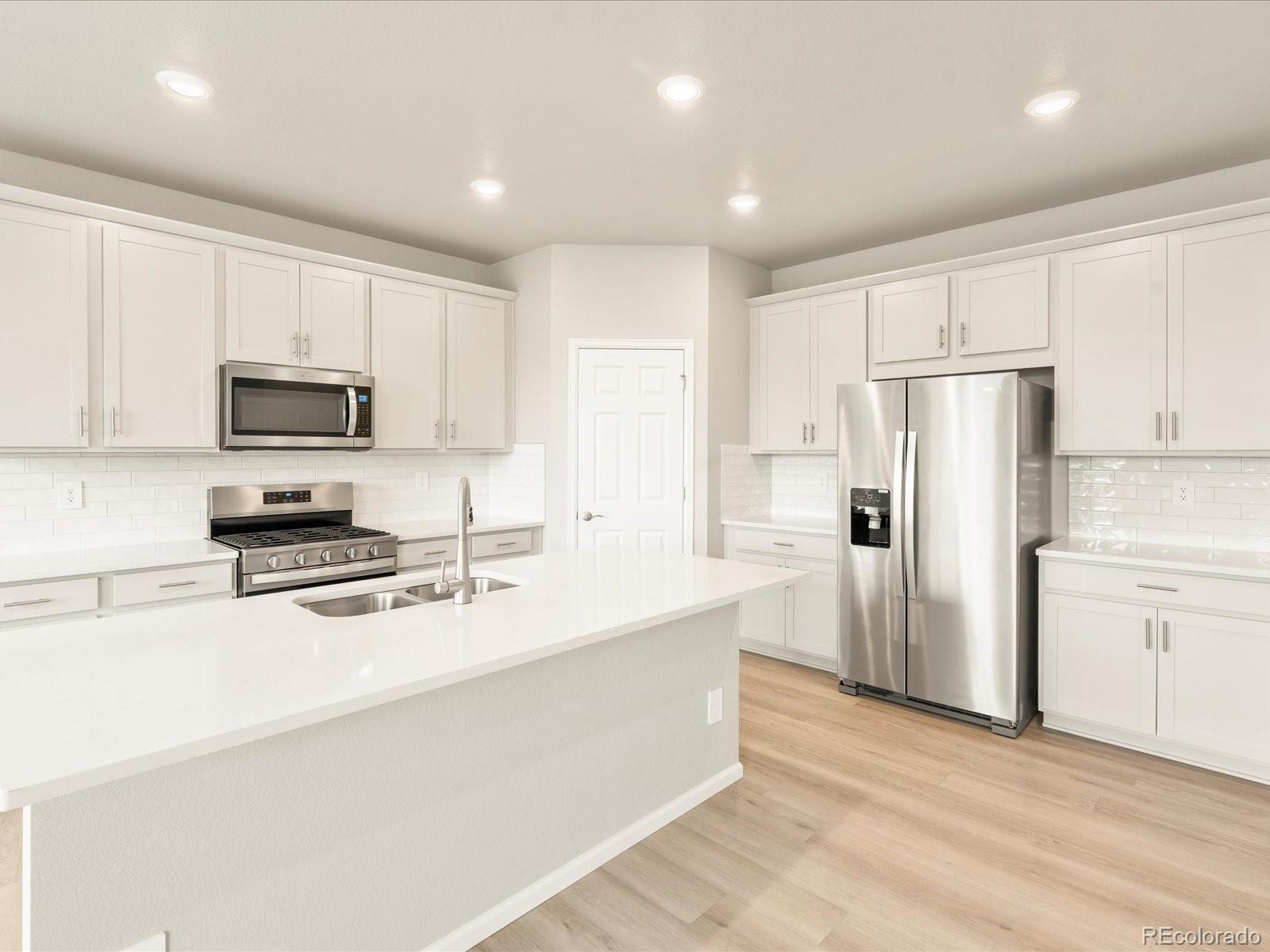 MLS Image #3 for 24088 e atlantic place,aurora, Colorado