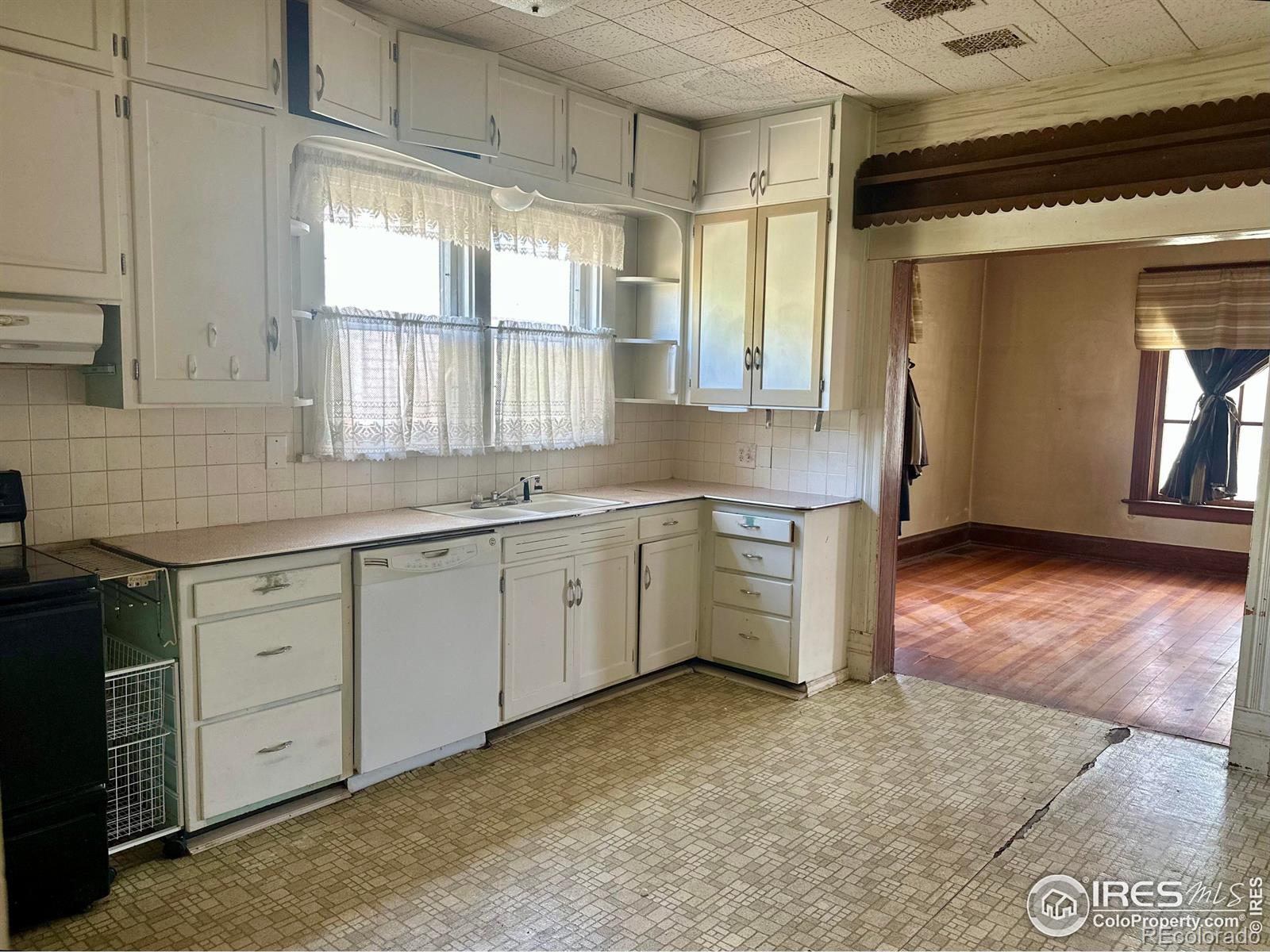 MLS Image #10 for 525  gay street,longmont, Colorado