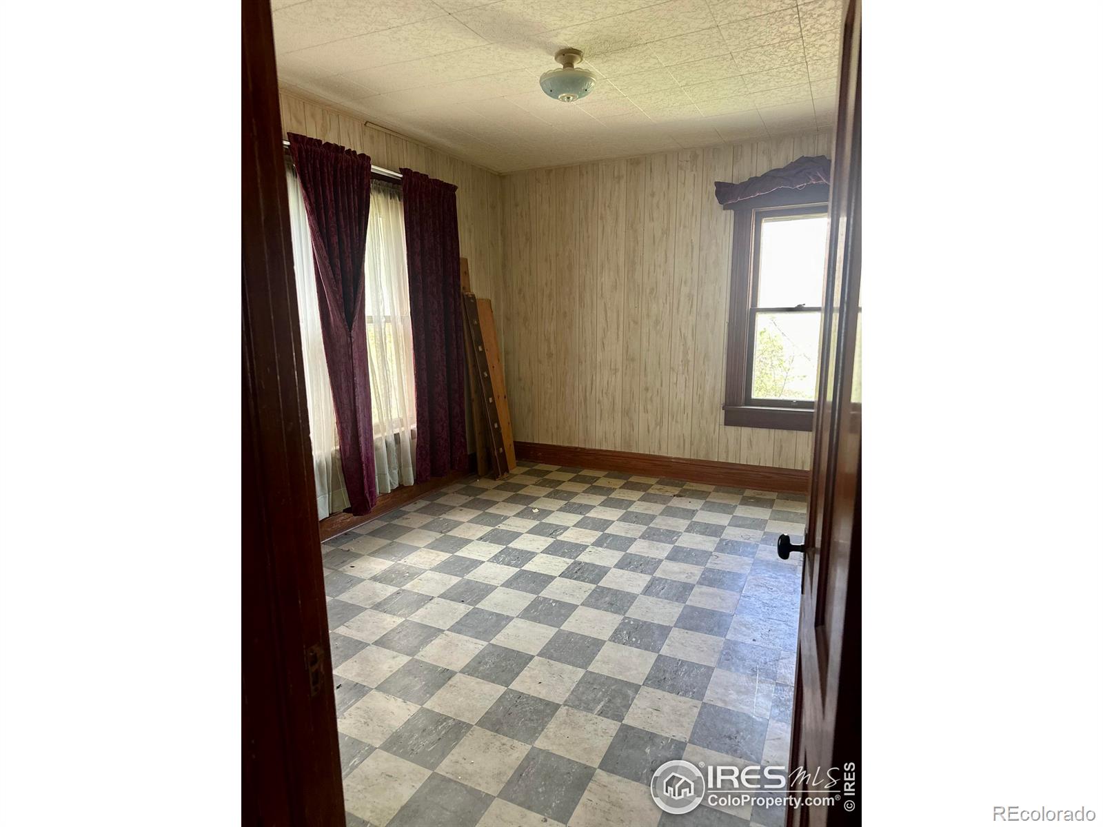 MLS Image #15 for 525  gay street,longmont, Colorado