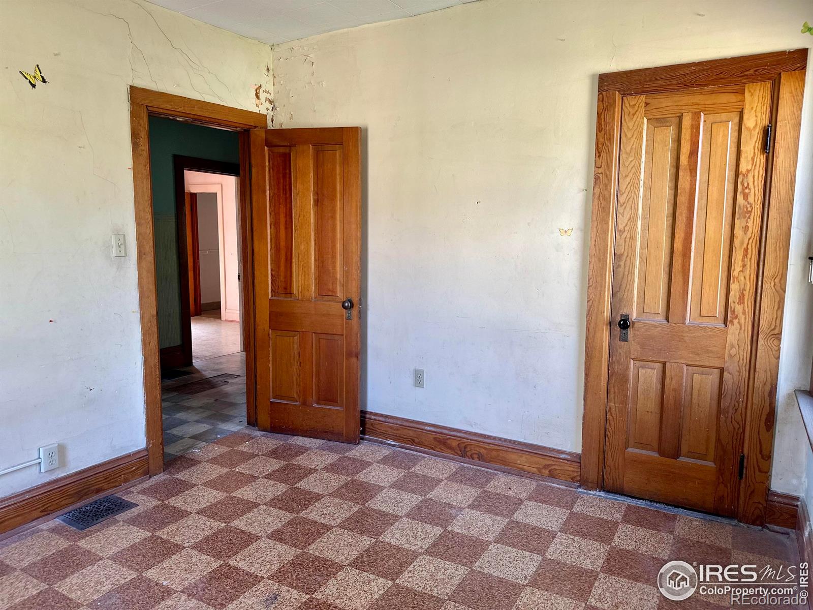 MLS Image #32 for 525  gay street,longmont, Colorado