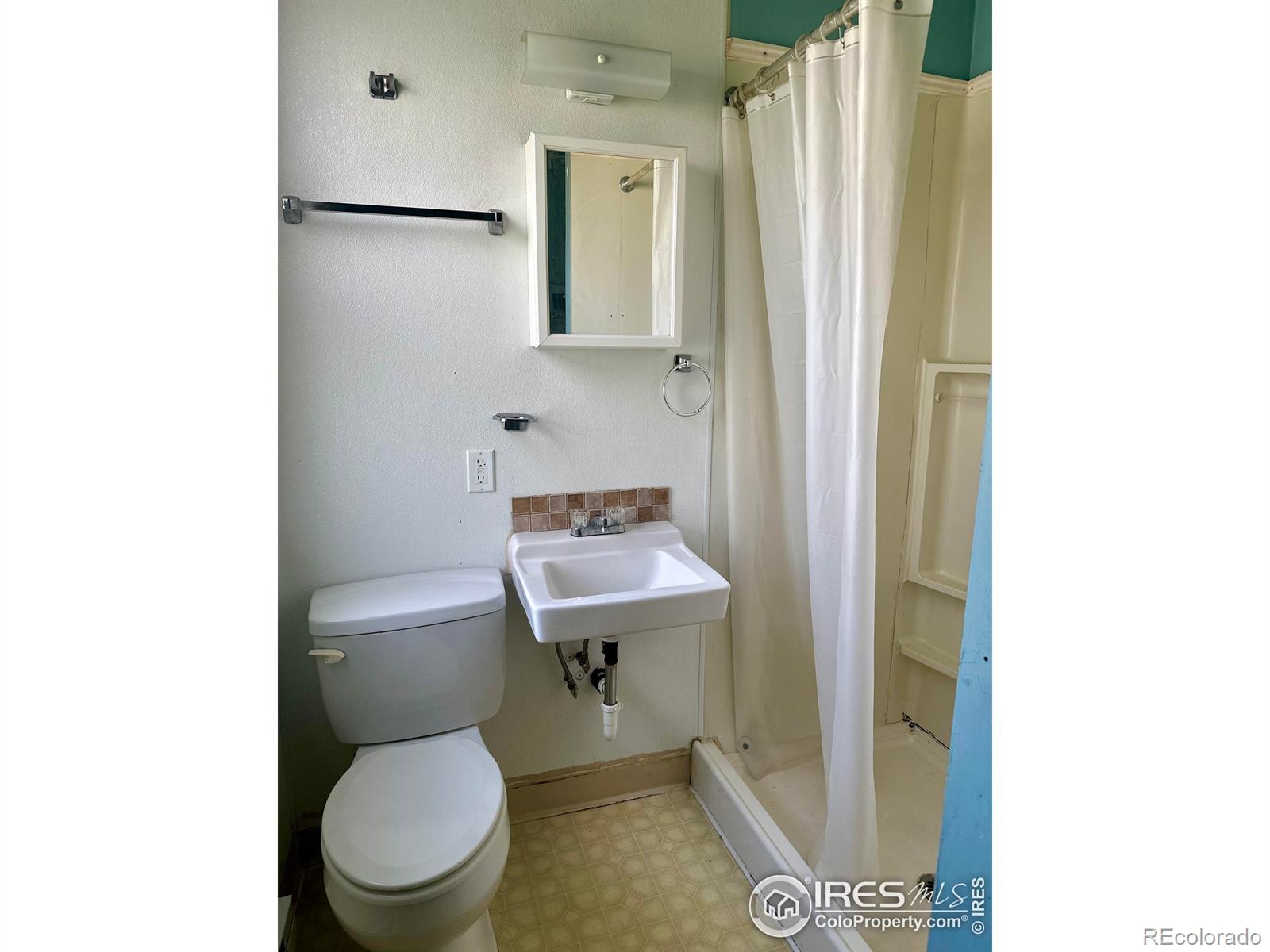 MLS Image #34 for 525  gay street,longmont, Colorado