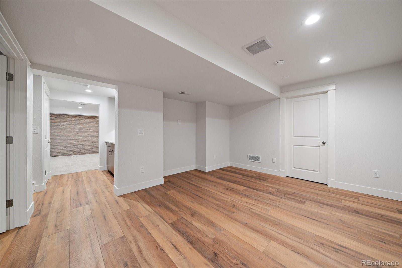 MLS Image #35 for 2461  spruce street,denver, Colorado