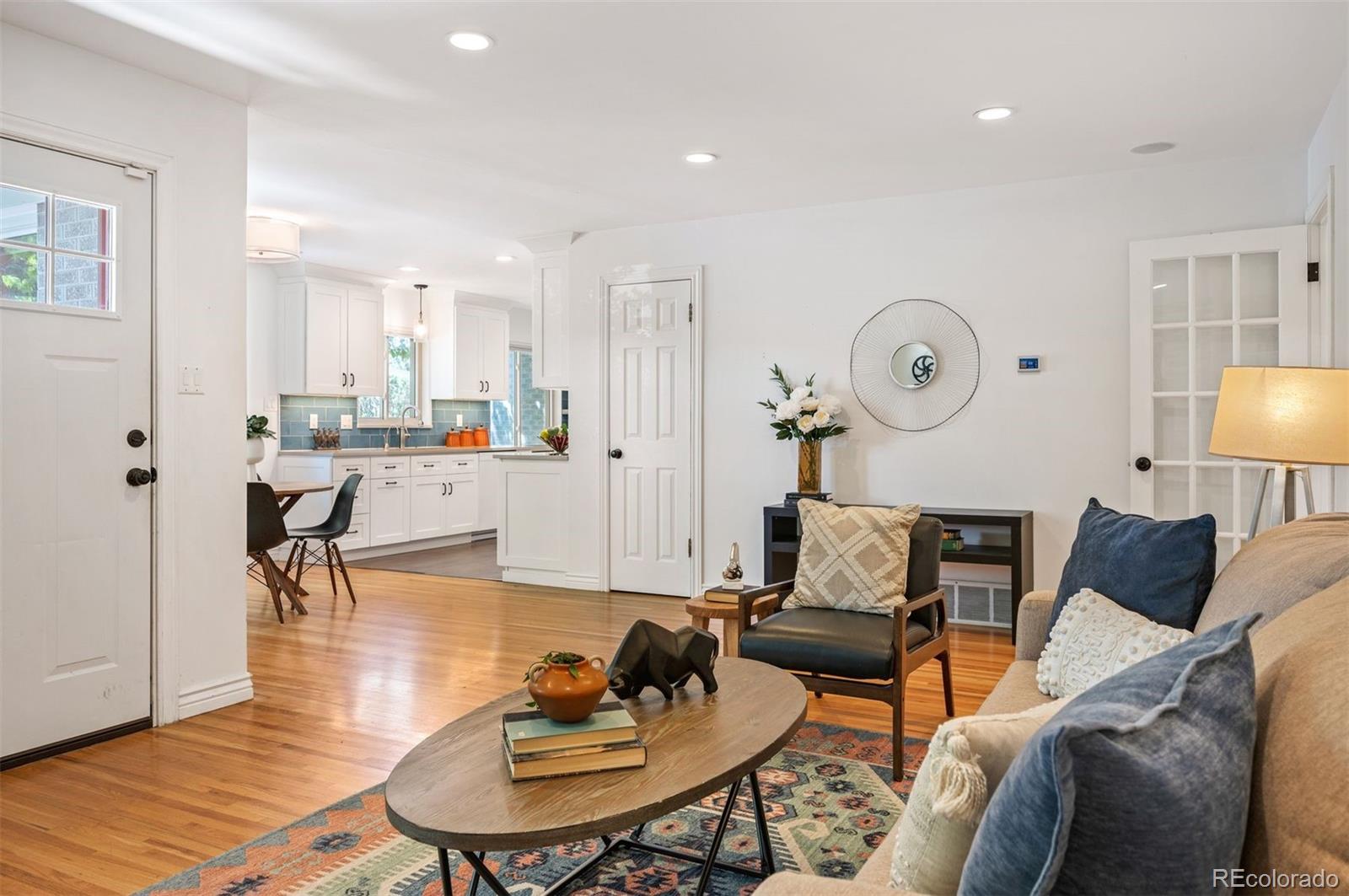 MLS Image #5 for 5523 e utah place,denver, Colorado