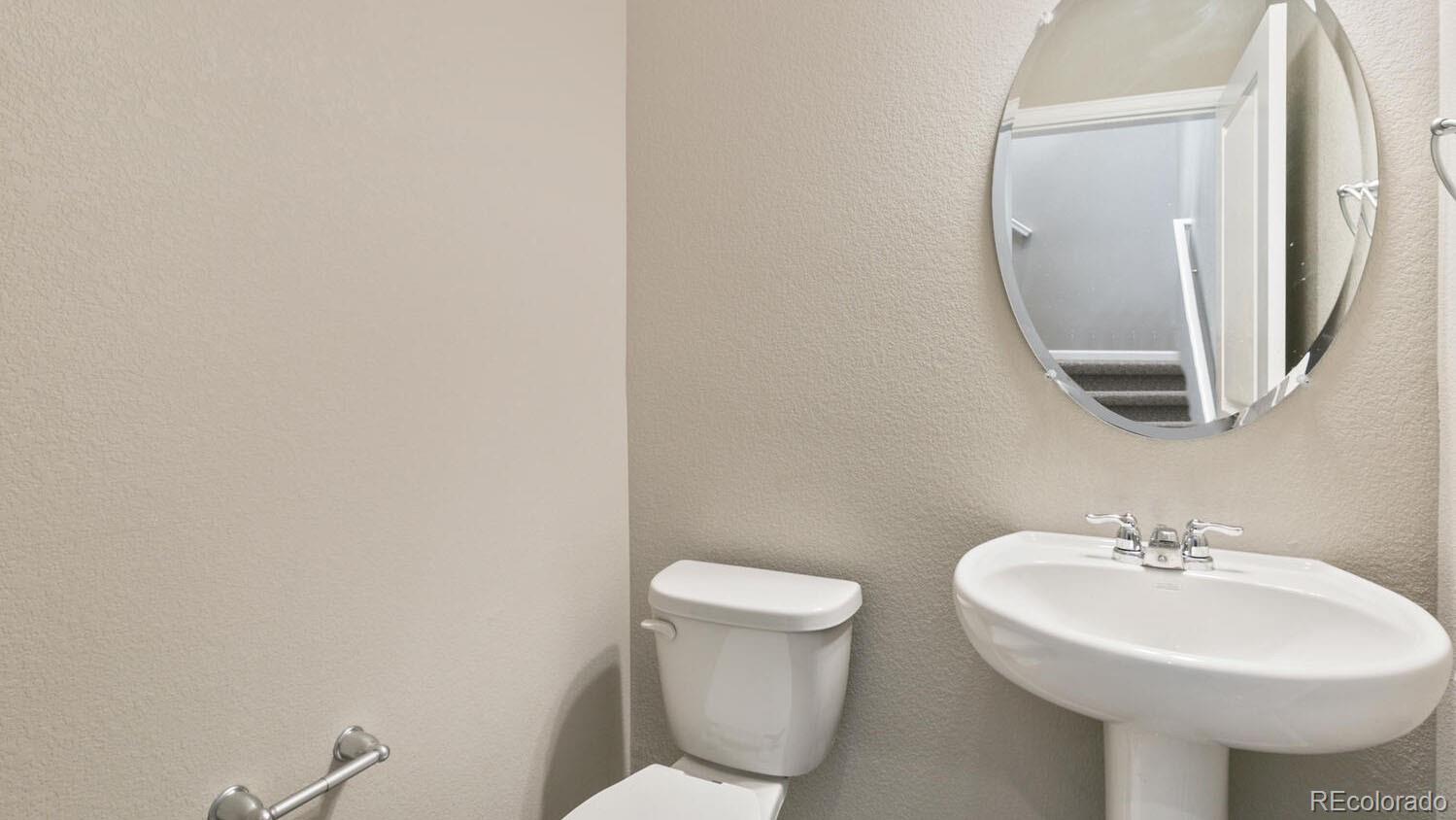 MLS Image #13 for 22343 e 6th place,aurora, Colorado