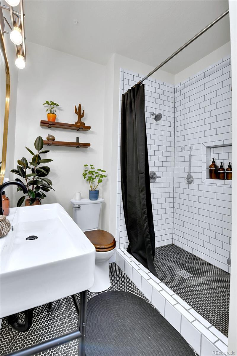 MLS Image #17 for 2327  lowell boulevard,denver, Colorado