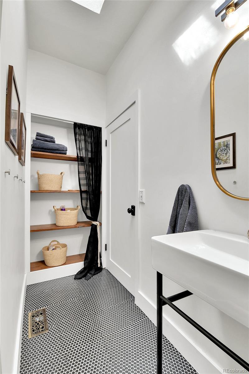 MLS Image #18 for 2327  lowell boulevard,denver, Colorado