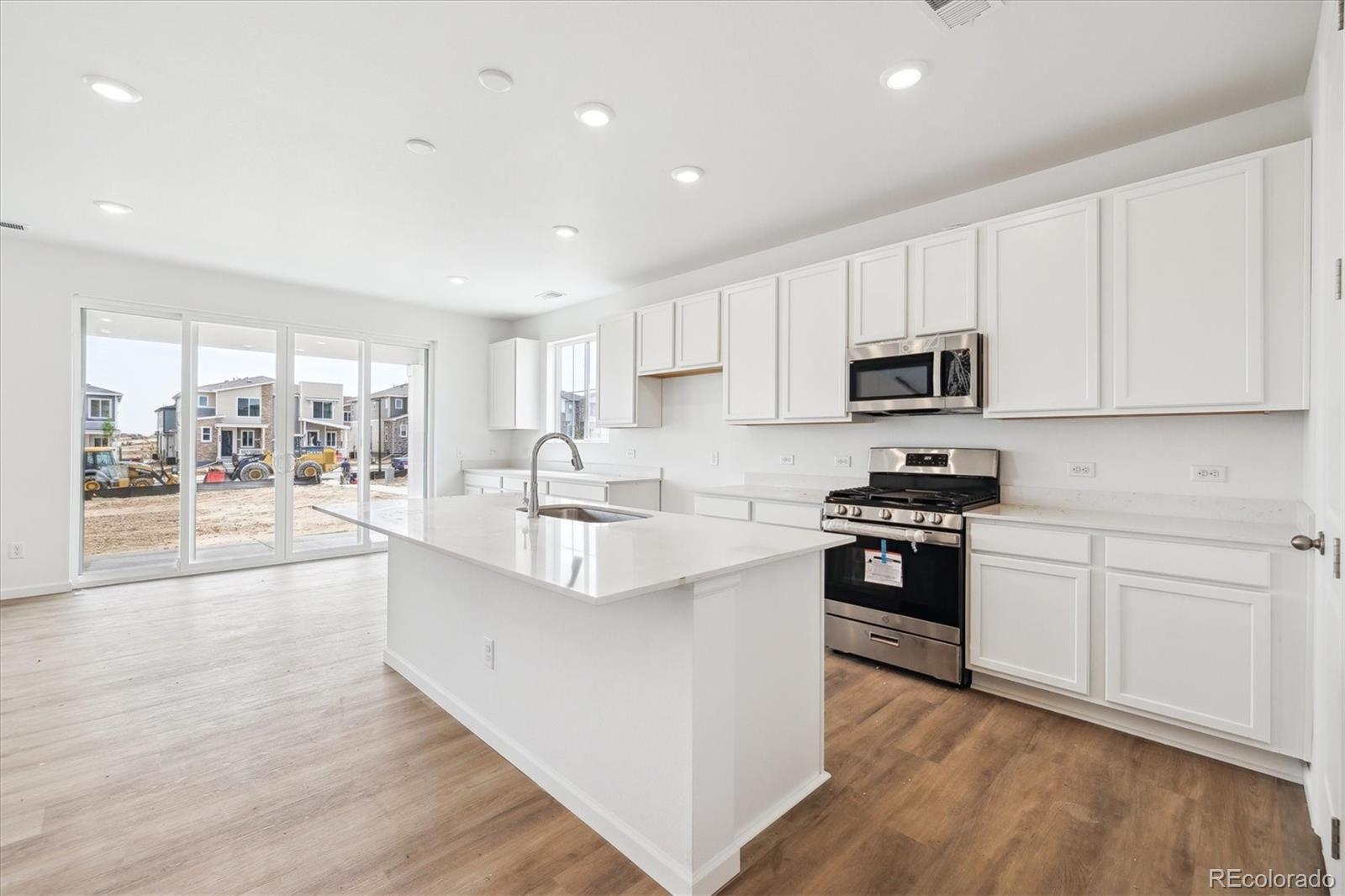 MLS Image #10 for 6636 n nepal street,aurora, Colorado