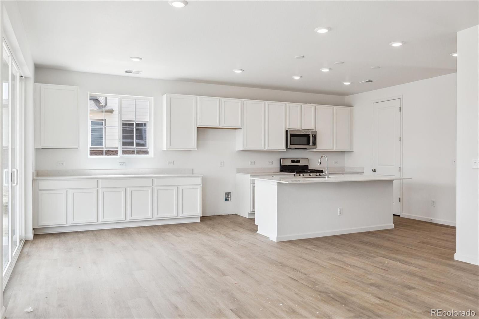 MLS Image #11 for 6636 n nepal street,aurora, Colorado