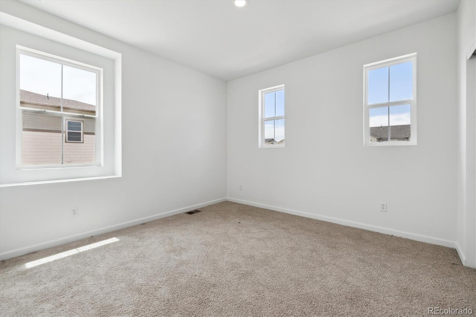 MLS Image #15 for 6636 n nepal street,aurora, Colorado