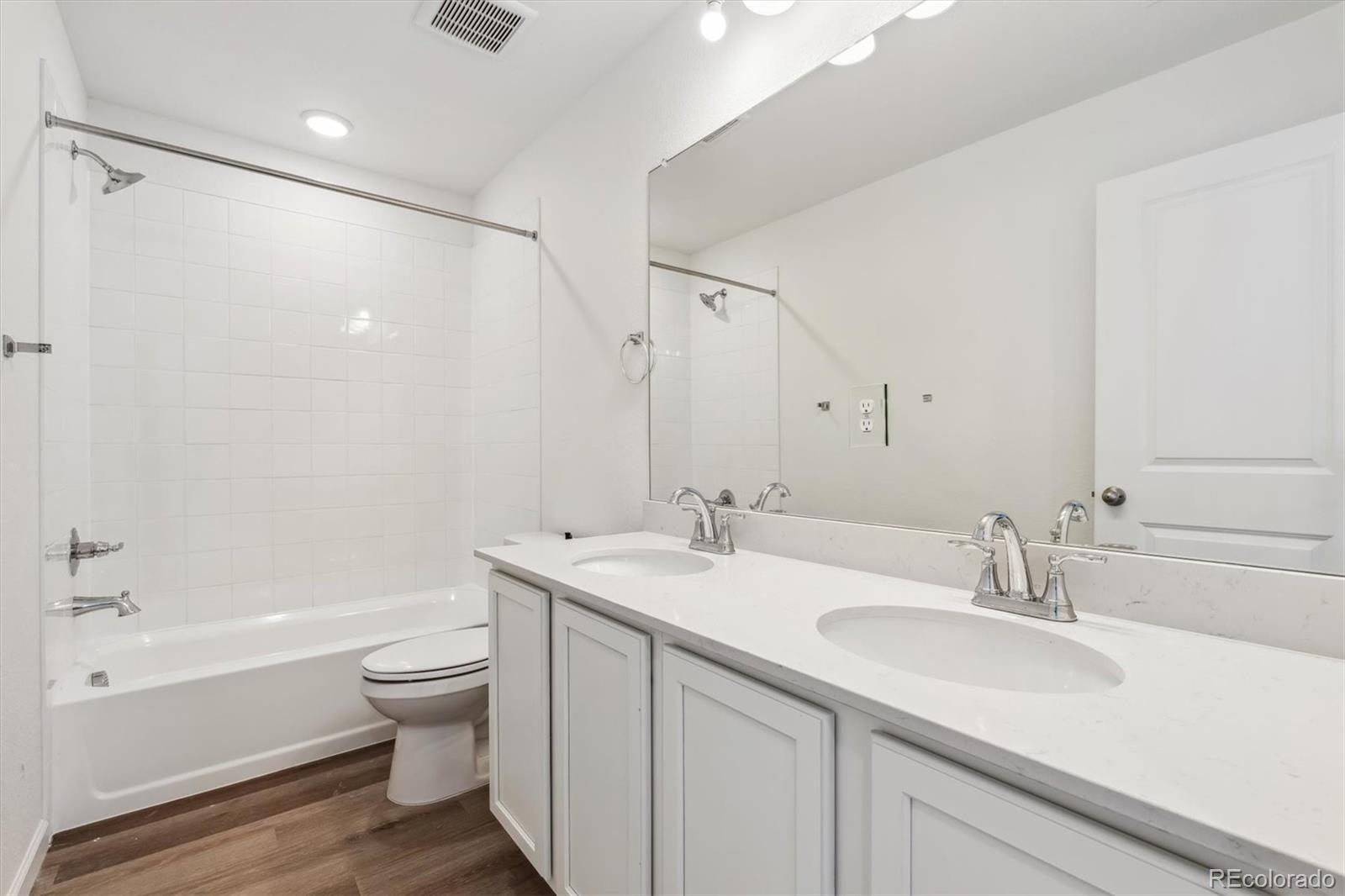 MLS Image #12 for 9051  telluride court,commerce city, Colorado
