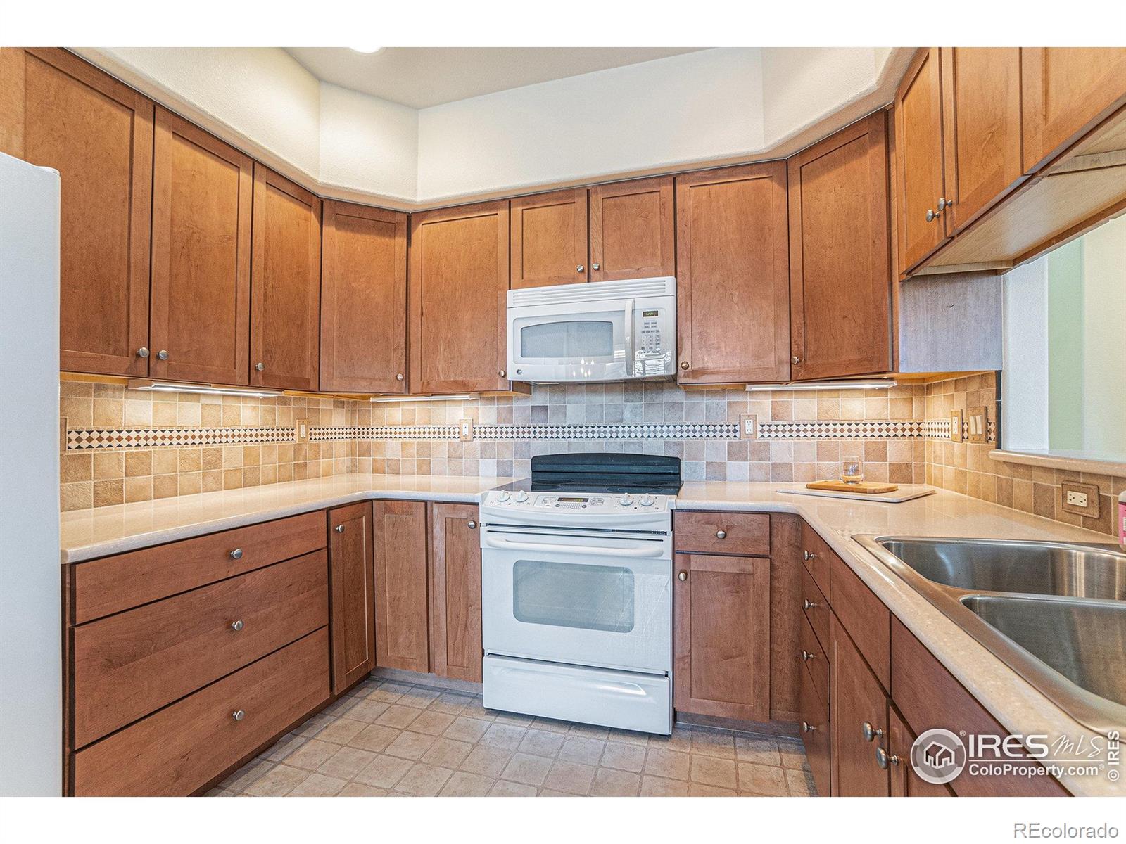 MLS Image #10 for 4751  pleasant oak drive,fort collins, Colorado