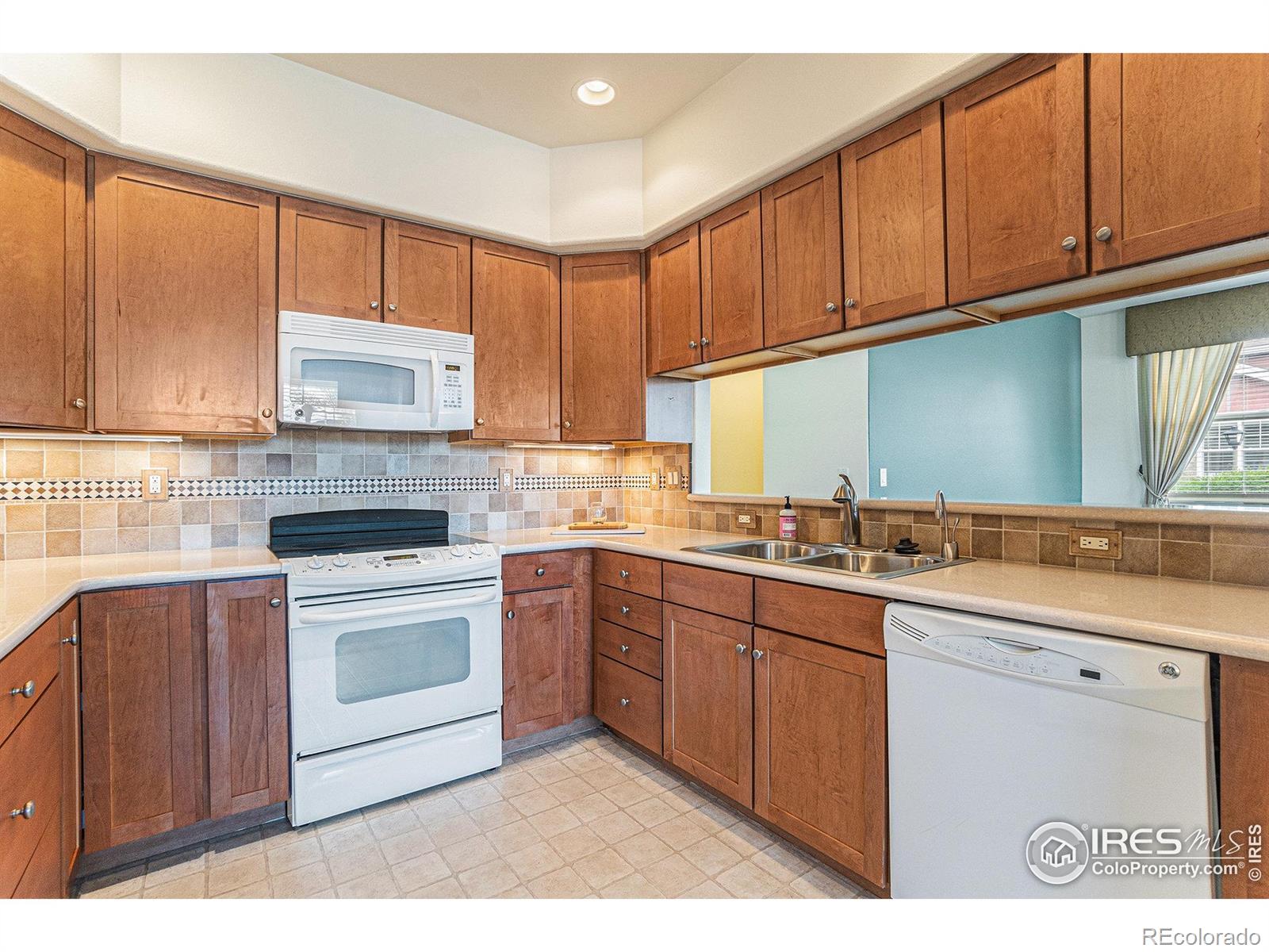 MLS Image #8 for 4751  pleasant oak drive,fort collins, Colorado