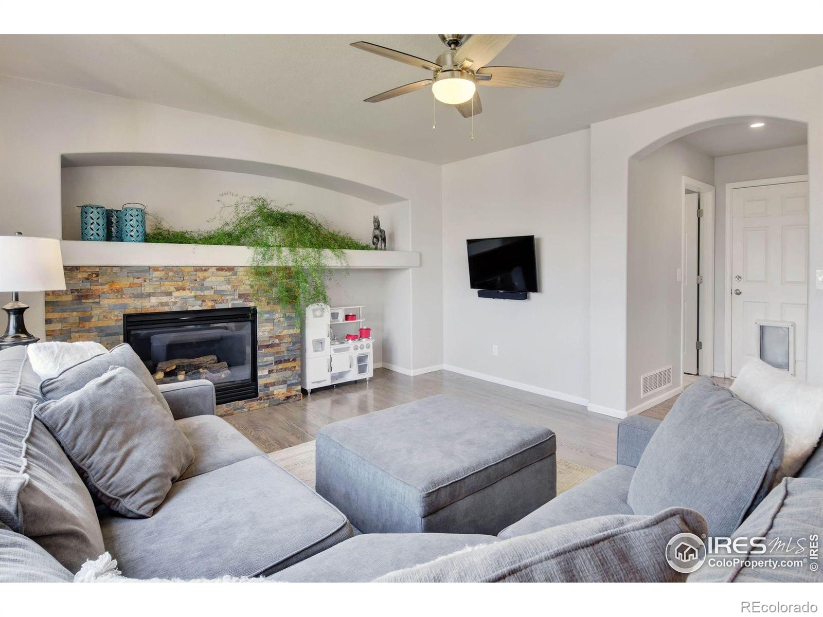 MLS Image #11 for 2279  apple tree place,erie, Colorado