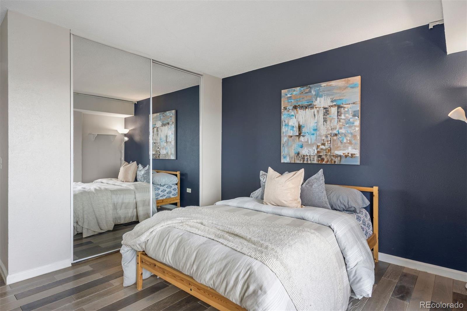 MLS Image #19 for 909 n logan street,denver, Colorado
