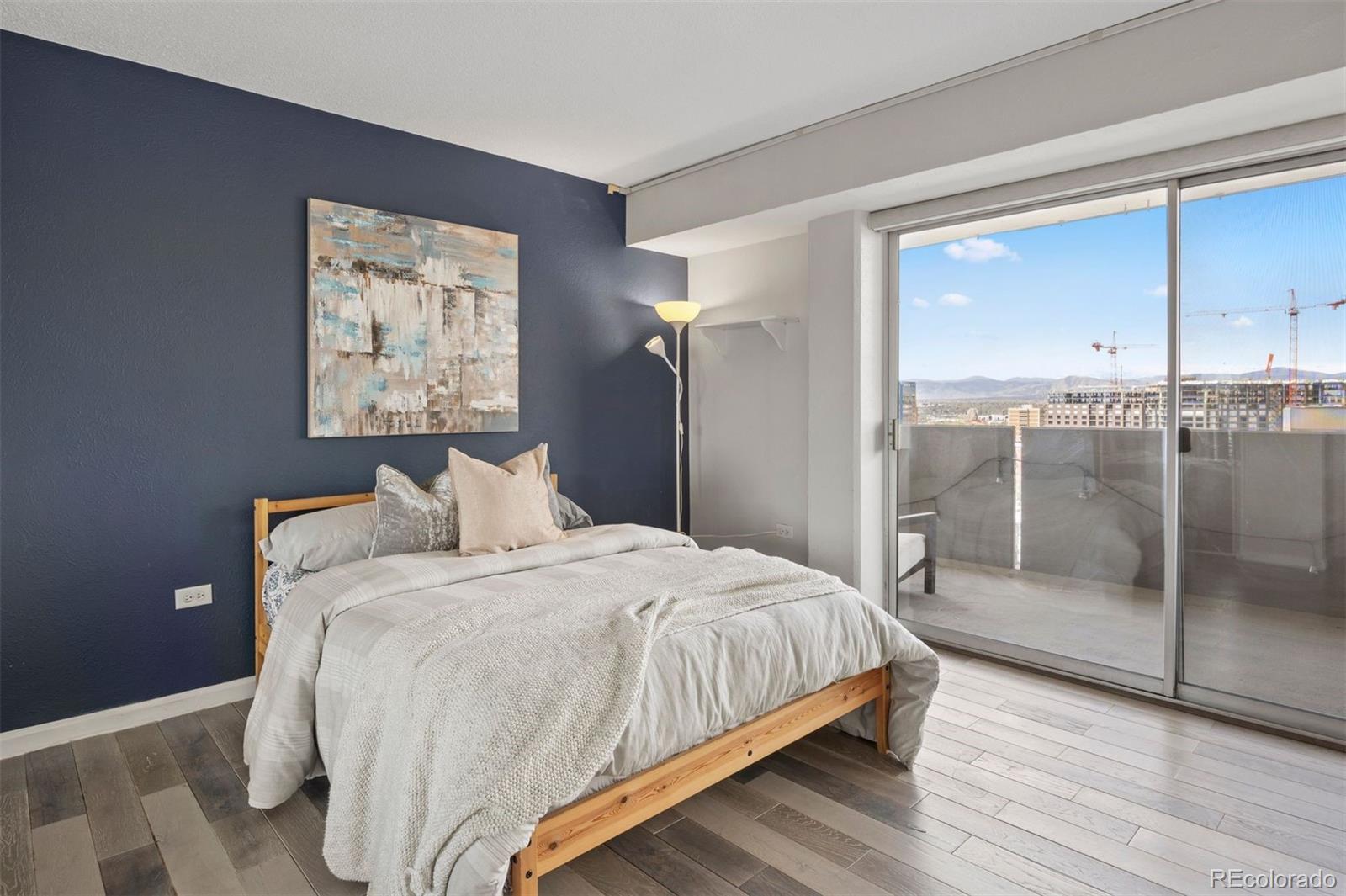 MLS Image #21 for 909 n logan street,denver, Colorado