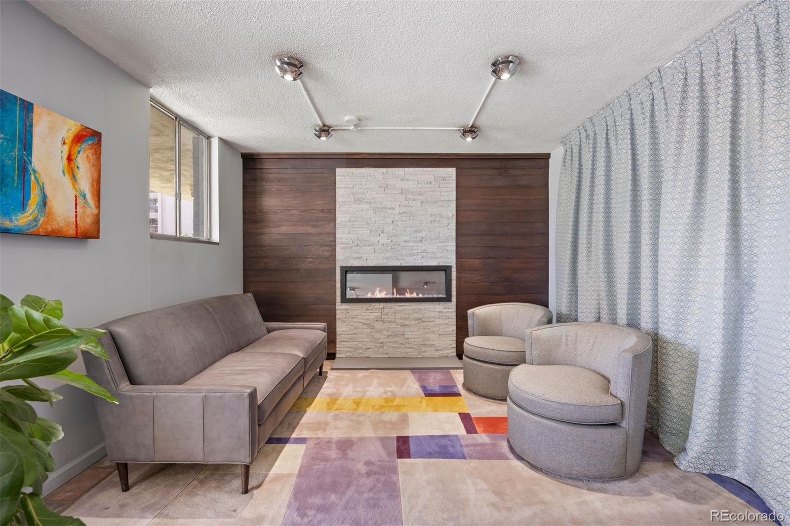 MLS Image #29 for 909 n logan street,denver, Colorado