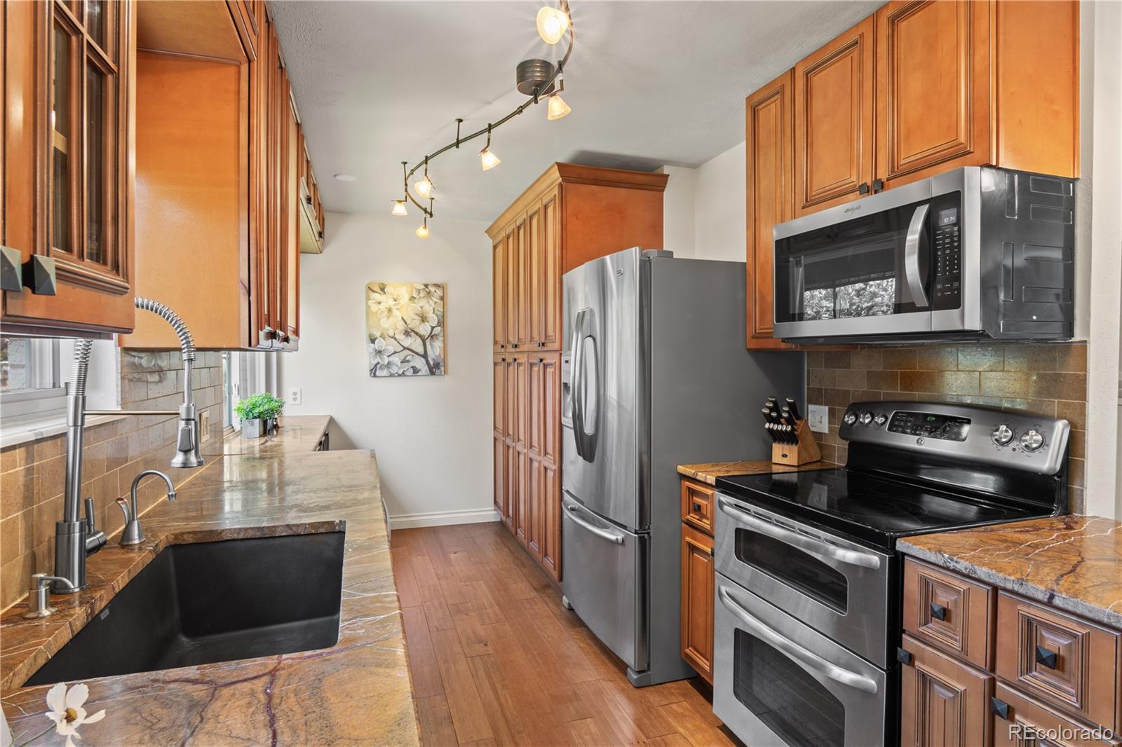 MLS Image #6 for 4323 w ponds circle,littleton, Colorado