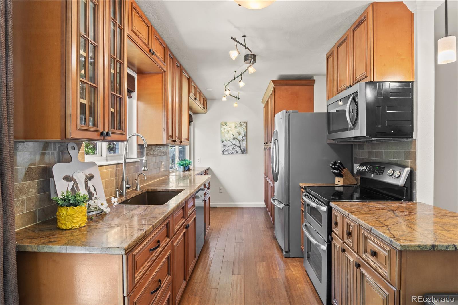 MLS Image #8 for 4323 w ponds circle,littleton, Colorado