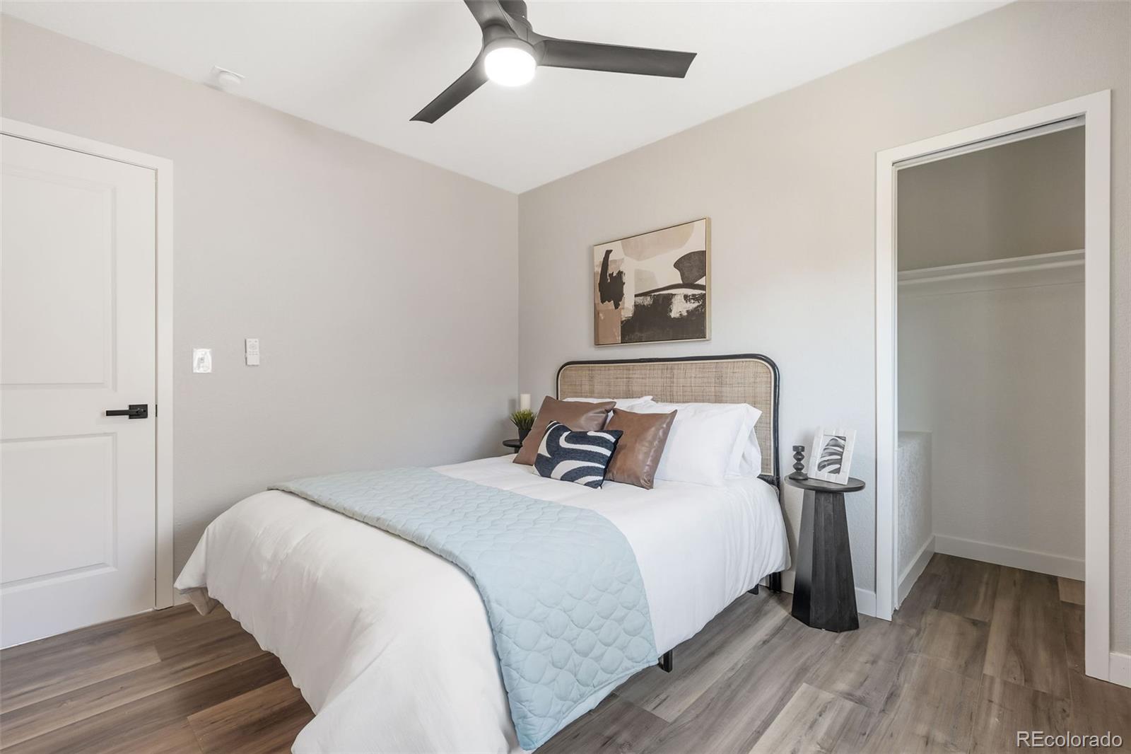 MLS Image #13 for 15  hazel court,denver, Colorado