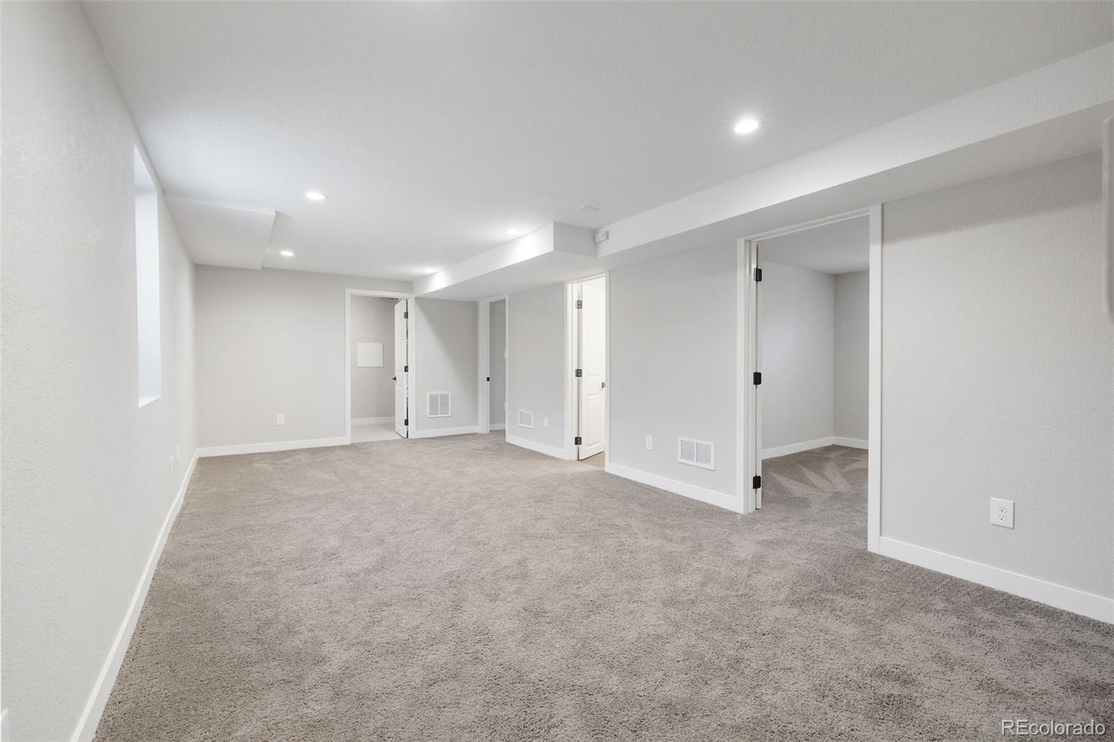 MLS Image #19 for 15  hazel court,denver, Colorado