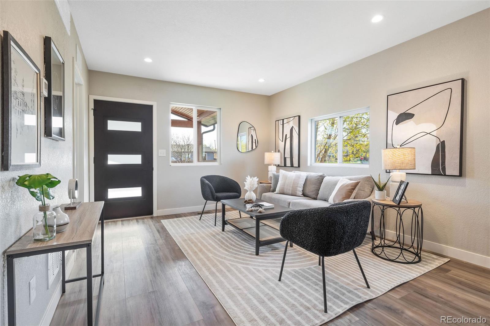 MLS Image #4 for 15  hazel court,denver, Colorado