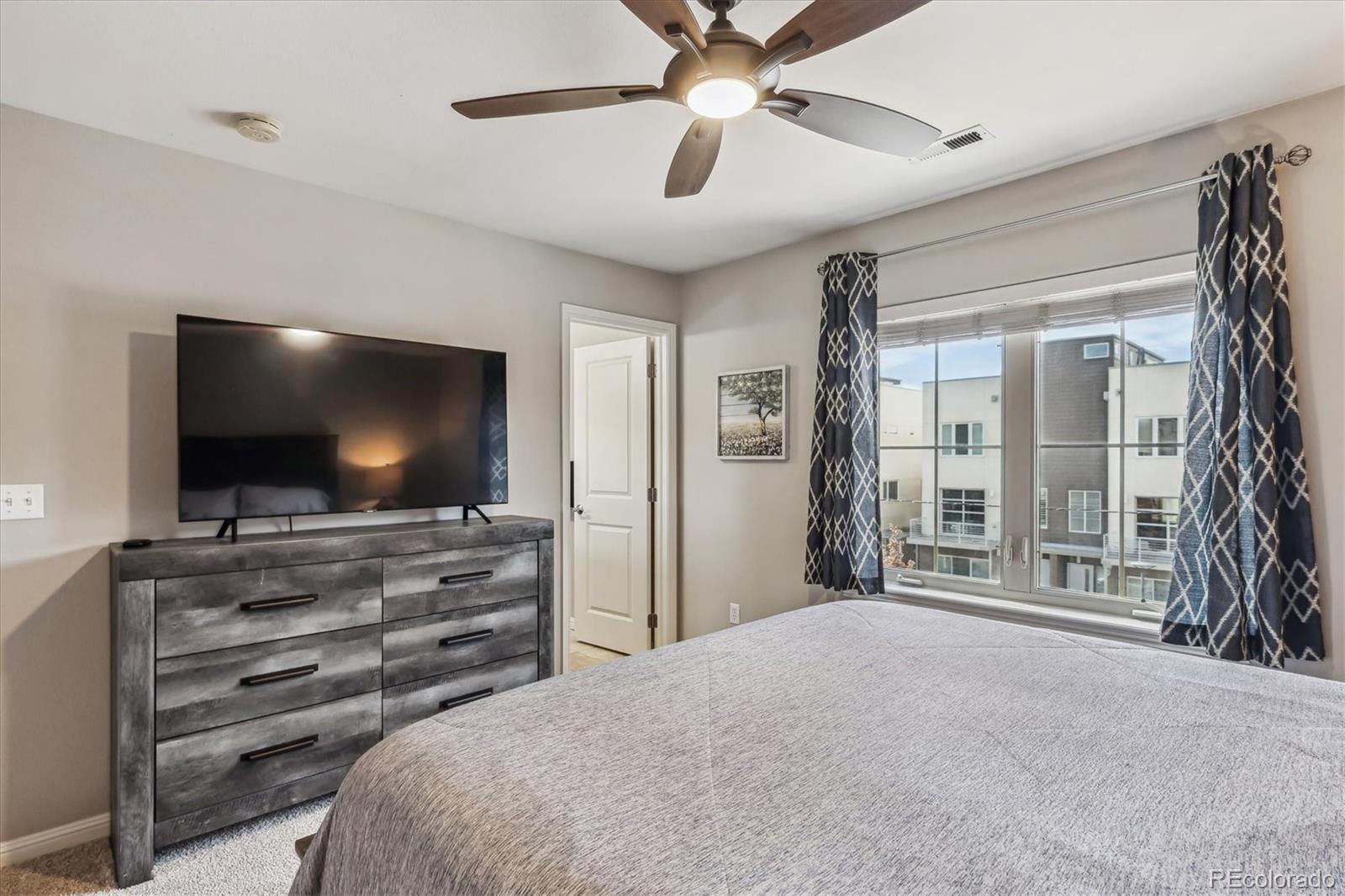 MLS Image #19 for 150 s harrison street,denver, Colorado