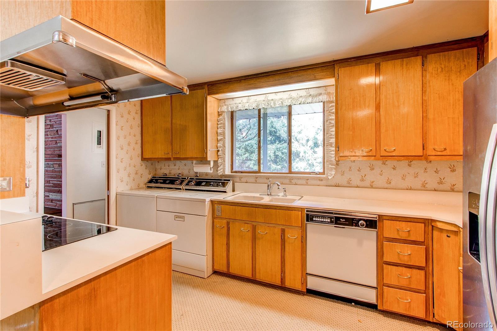 MLS Image #11 for 2081 w ridge road,littleton, Colorado