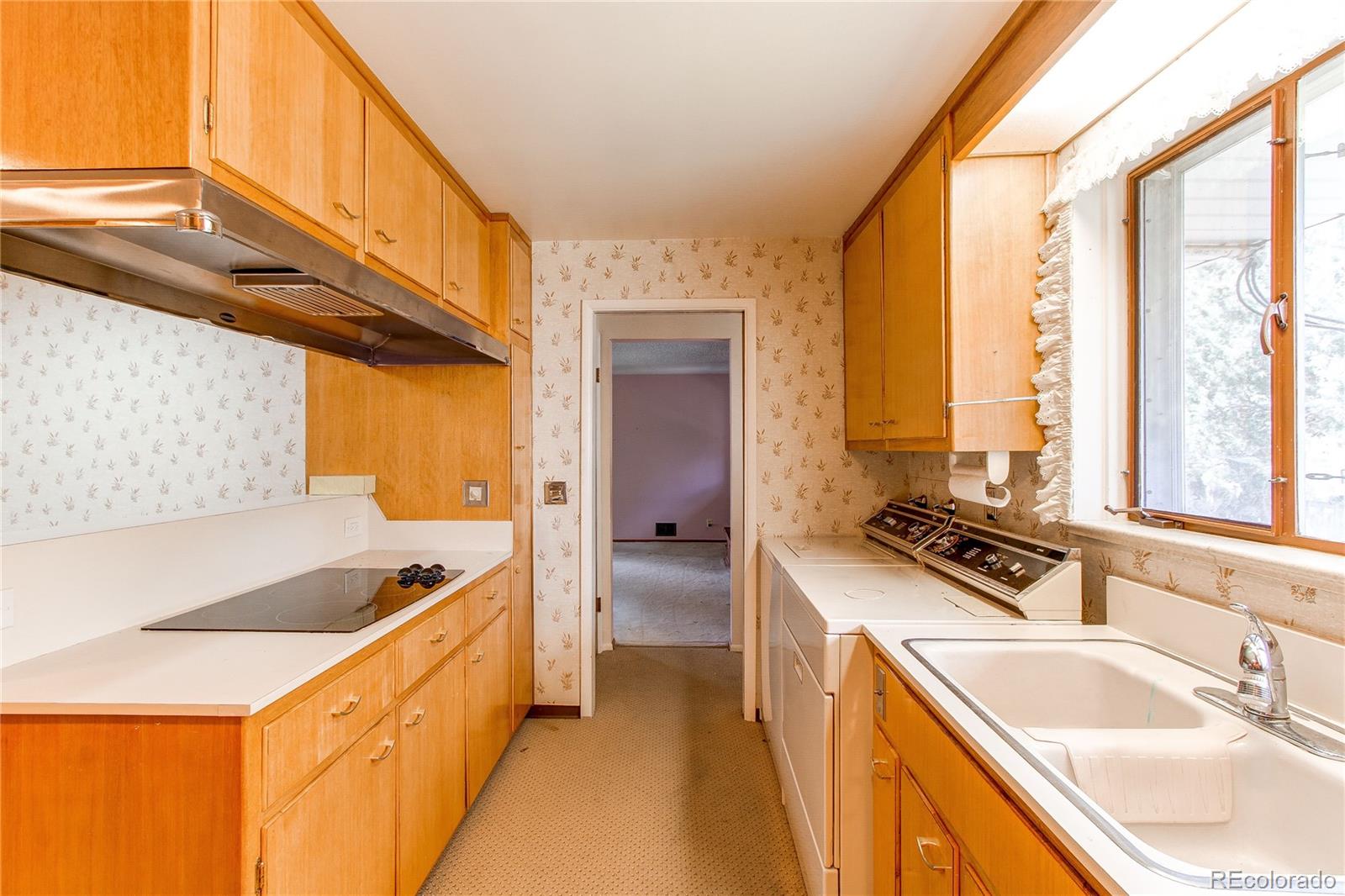 MLS Image #14 for 2081 w ridge road,littleton, Colorado