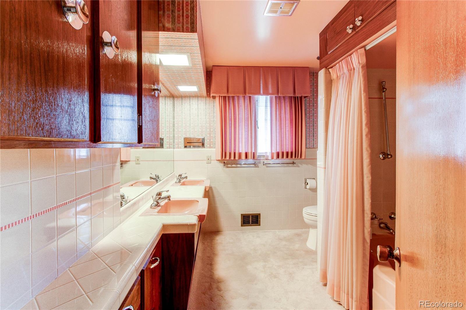 MLS Image #18 for 2081 w ridge road,littleton, Colorado