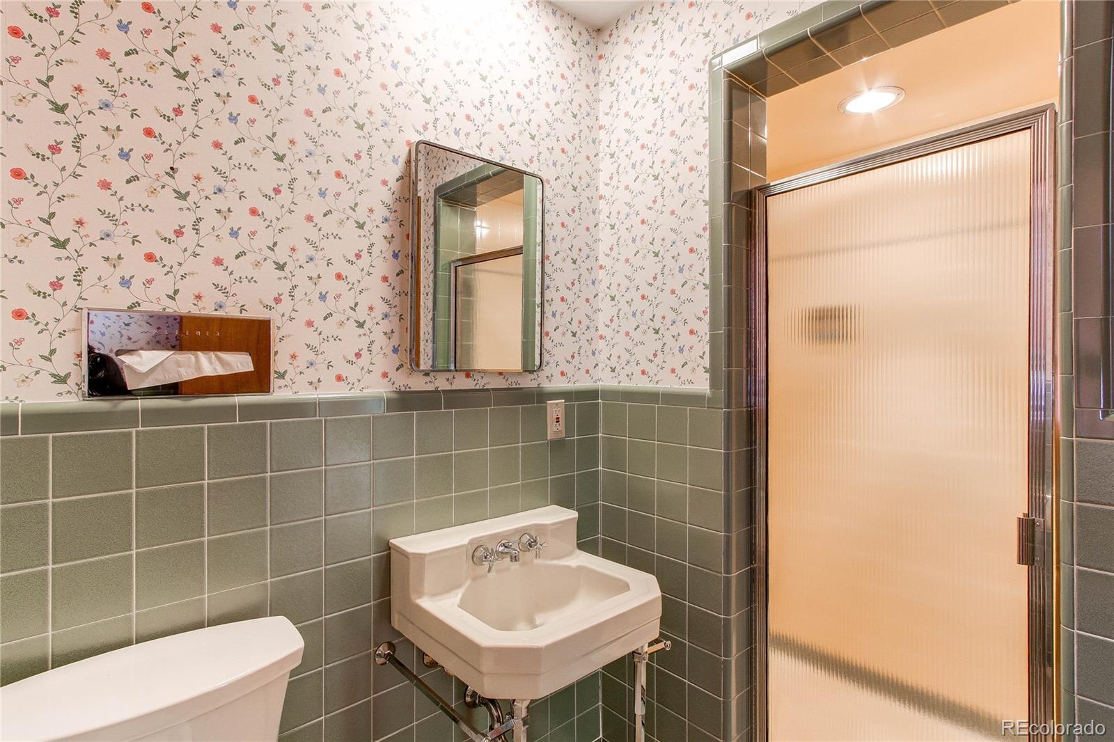 MLS Image #23 for 2081 w ridge road,littleton, Colorado