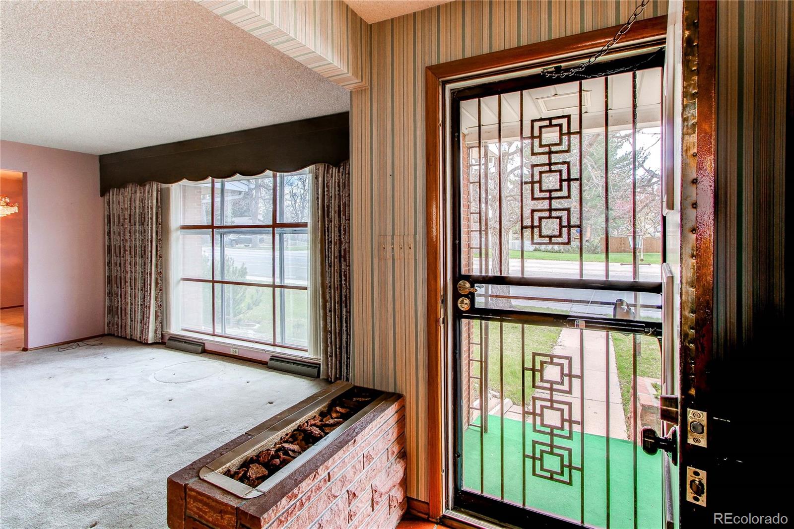MLS Image #3 for 2081 w ridge road,littleton, Colorado