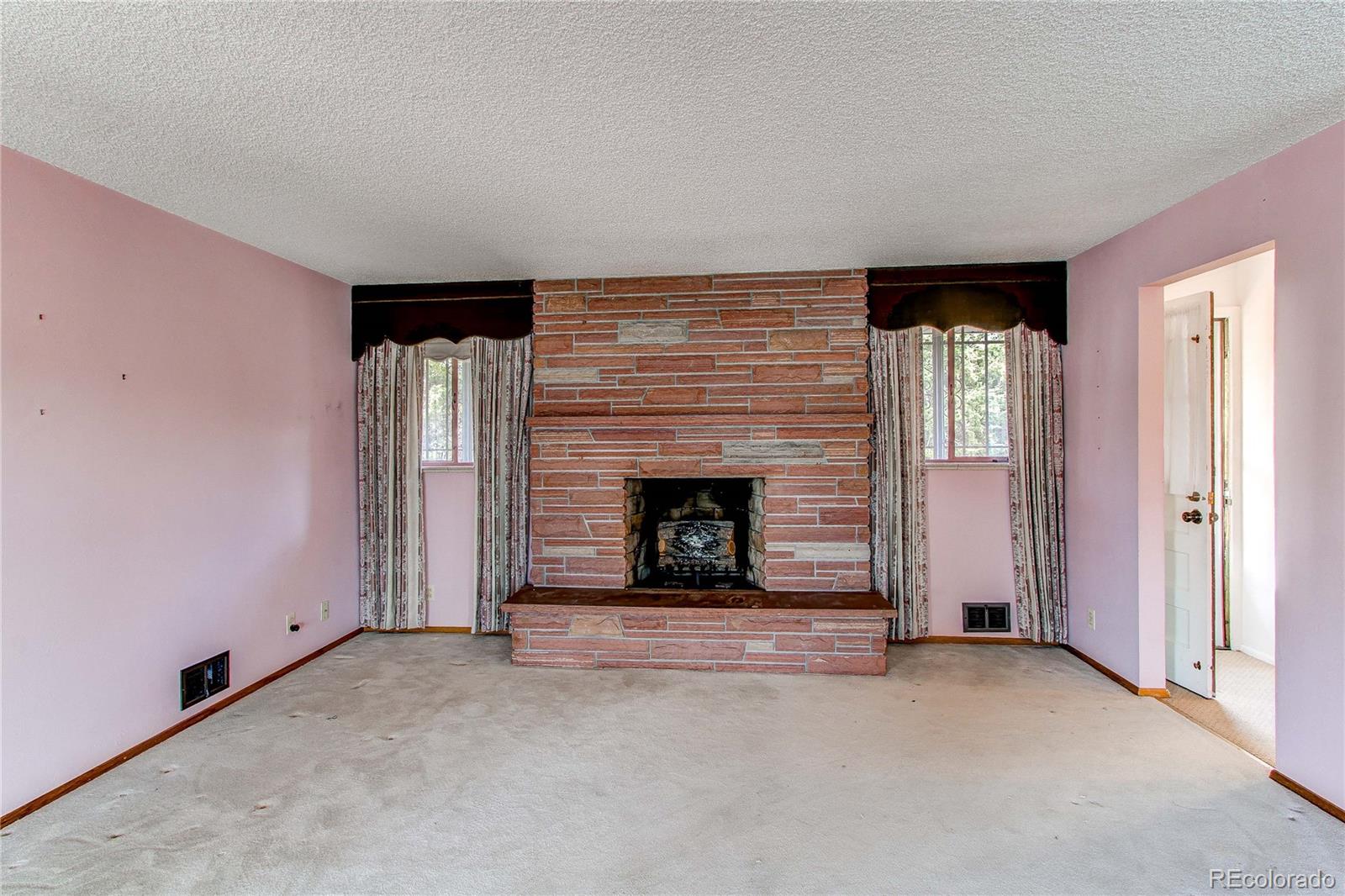 MLS Image #4 for 2081 w ridge road,littleton, Colorado