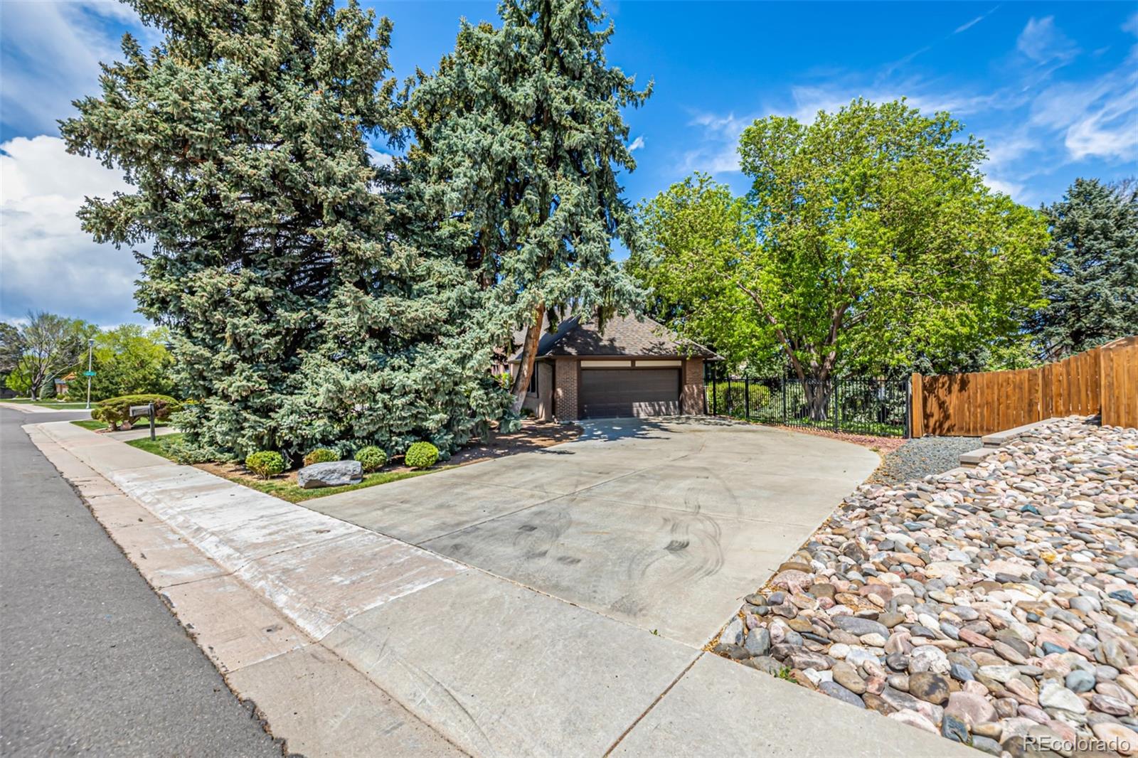 MLS Image #28 for 5365 w princeton drive,denver, Colorado
