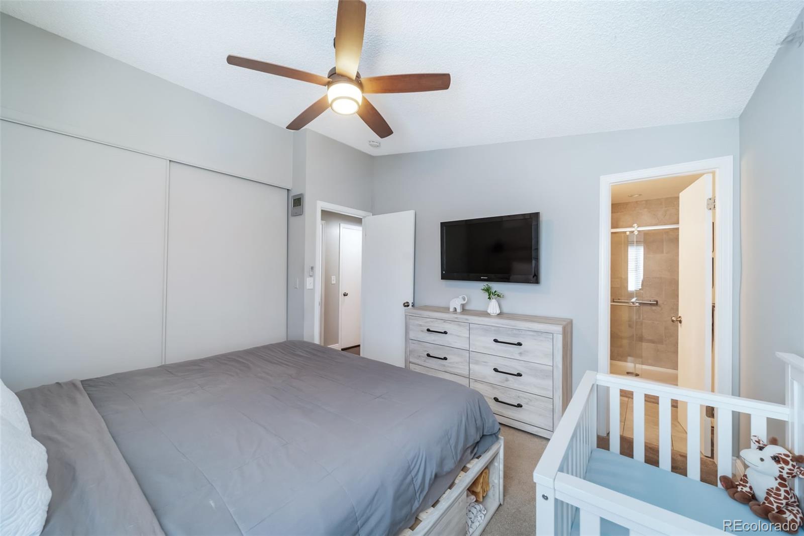 MLS Image #17 for 19127 e oxford drive,aurora, Colorado