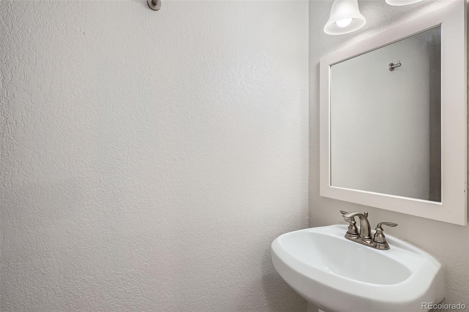 MLS Image #11 for 7791 s columbine street,centennial, Colorado