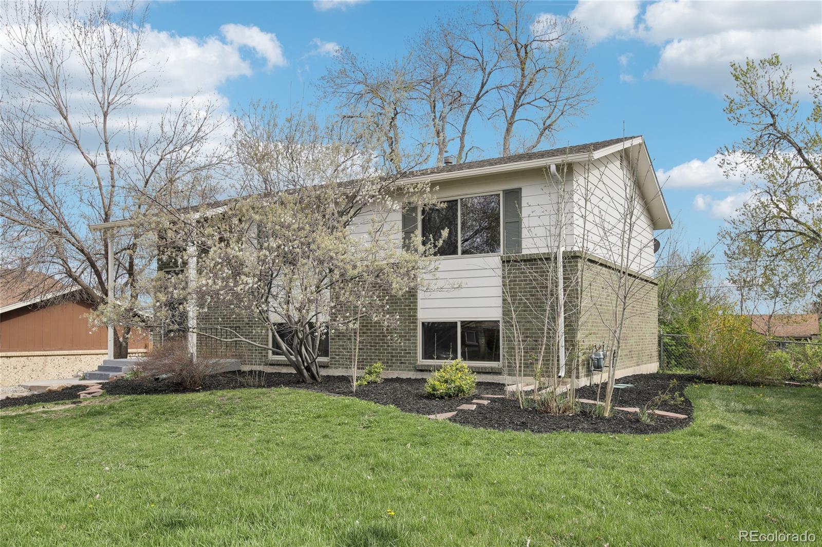 MLS Image #18 for 6520 w 70th avenue,arvada, Colorado